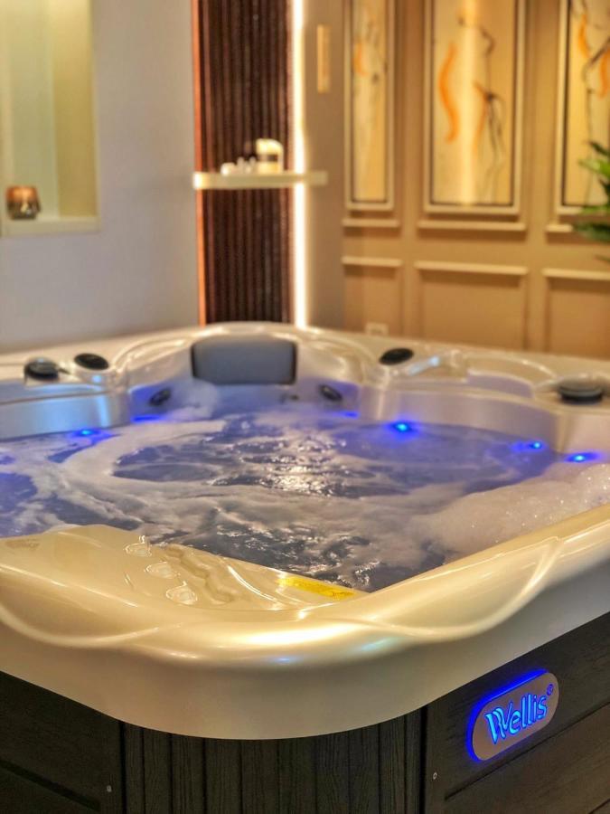 Spa Pleasure Apartman Novi Sad Eksteriør billede
